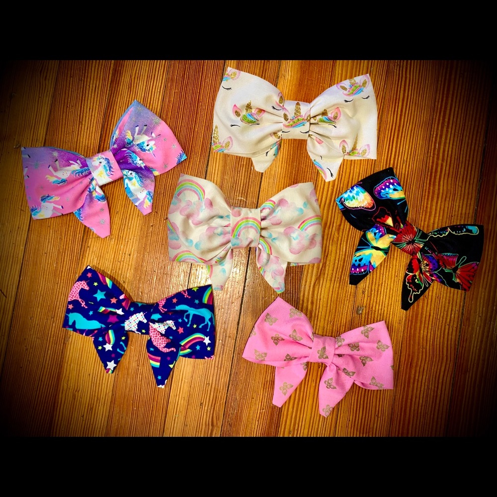 Girls Hair Bow unicorns, butterflies, or rainbow